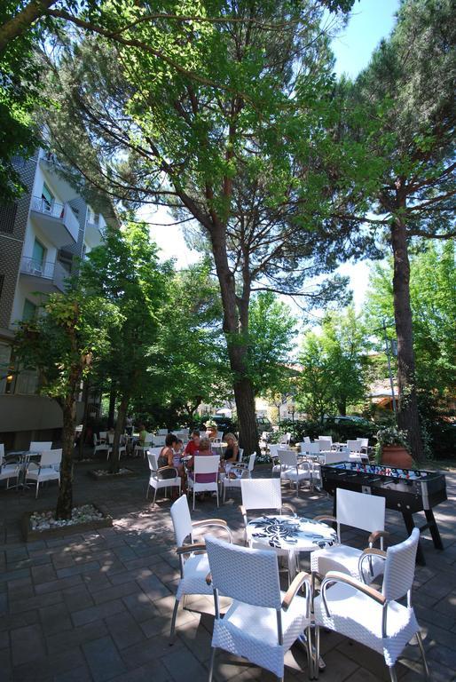 Hotel Plutone Cervia Exterior foto